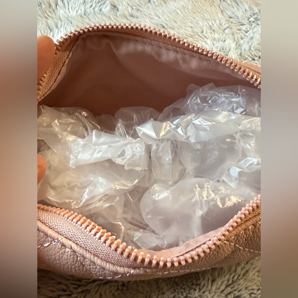 Women’s Clear Travel - Cosmetic Bag Set in Blush Leopard. 3 Piece - Picture 15 of 16